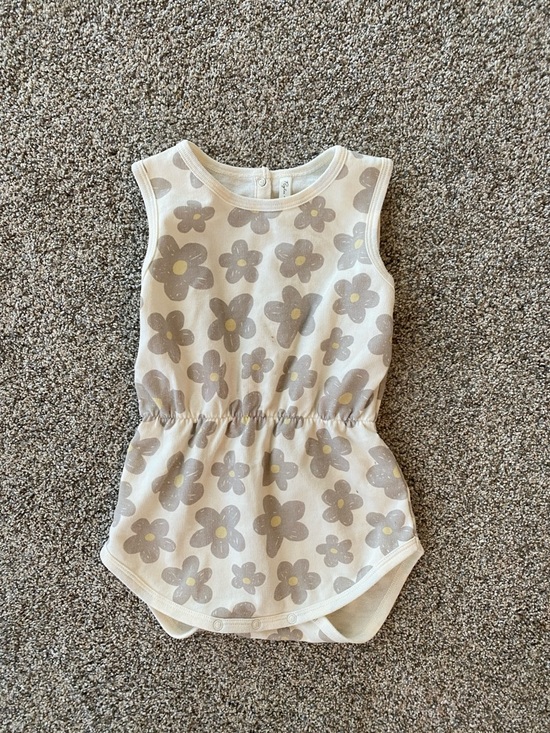 Rylee + Cru Other - Rylee + Cru 18-24 month Cream Sleeveless Daisy Romper with Gray Flowers